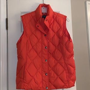 Women’s puffy vest